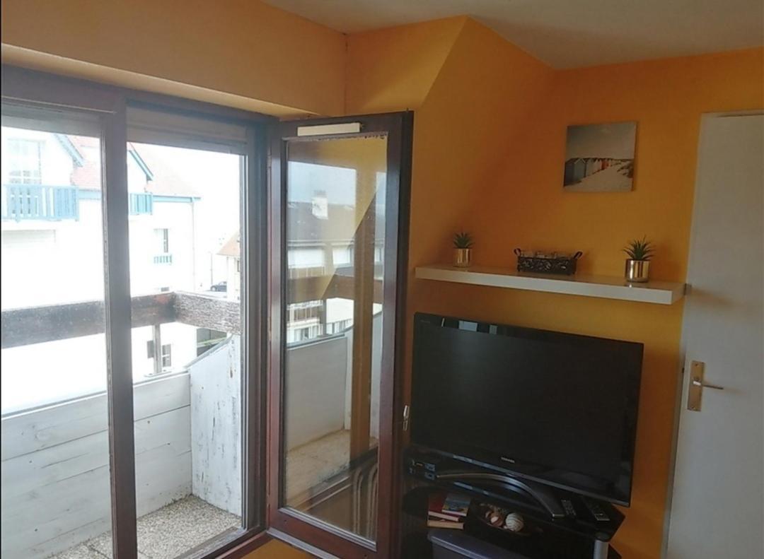Appartement A 50 M De La Plage Avec Wifi Et Netflix Villers-sur-Mer Eksteriør billede